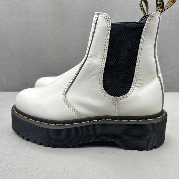 Dr. Martens 2976 Quad Womens Size 7 Chelsea Boots White Smooth Leather Pull On - Picture 3 of 8